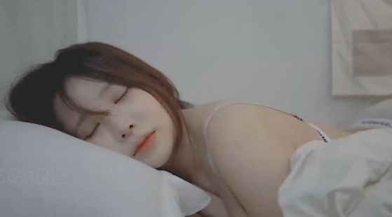 韩国ASMR女神Yoonying允英助眠合集：温柔耳语+足部SPA+沉浸剧情9V【超清3D音效】