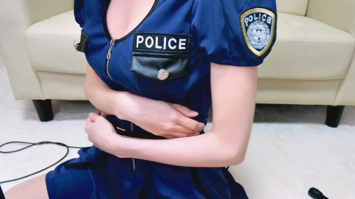 [ASMR利香]胸空きポリス衣装♡たっぷり耳舐め責め