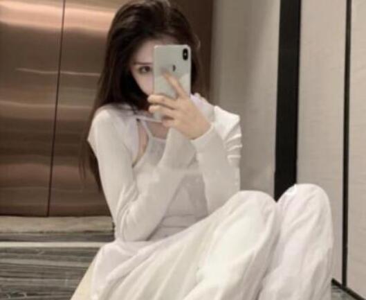 小晶晶软糖ASMR剧情音频《精油按摩》助眠沉浸体验[剧情/人声/耳语]